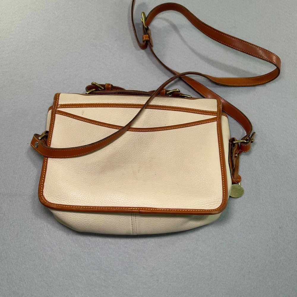 Dooney & Bourke Crossbody Bag Womens Cream Tan Pebbled Leather Vintage Made USA - Picture 5 of 9
